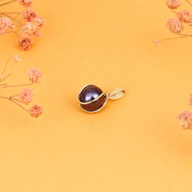 Pendentif CLEOR pour femme en Or 375/1000 serti de perle - taille : 0.7CM - Z0001065